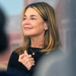 watch:-savannah-guthrie-returns-to-‘today’-show,-pays-tribute-to-missing-mother-with-outfit