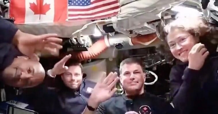 artemis-ii-hype-video-goes-all-in-on-80s-sitcom-vibe