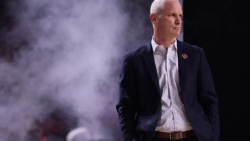 uconn-coach-dan-hurley-went-to-mass-on-sunday-—-but-he-didn’t-pray-to-win-the-national-championship