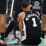 wemby-leaves-spurs’-game-due-to-bruised-rib