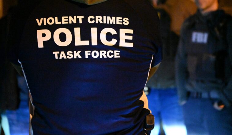 city-of-boston-sends-a-social-worker-to-respond-to-an-emergency-call-–-he-ends-up-getting-attacked-with-a-sword