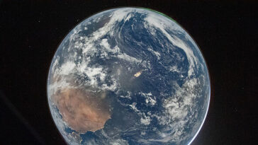 nasa-astronaut-victor-glover-shares-gospel-message-before-losing-signal-with-earth