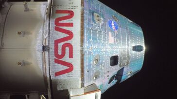 white-house-shares-first-photo-taken-from-far-side-of-moon