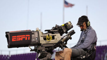 espn-dumps-30-employees-after-‘unexpected-revenue-dip’
