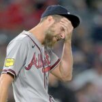 braves-ace-chris-sale-slams-baseball-against-his-head-after-walking-the-bases-loaded-in-wild-scene