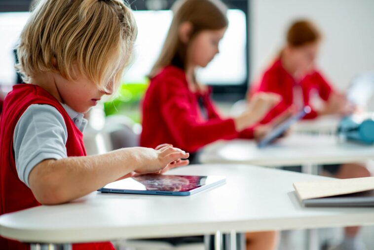 father-knows-best?-not-according-to-the-expert-class