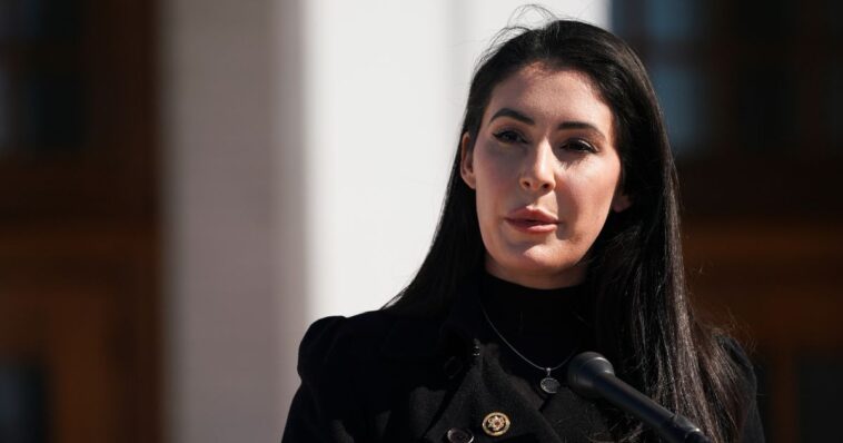 rep.-anna-paulina-luna-accuses-‘members-on-both-sides’-of-‘molesting-the-staff’