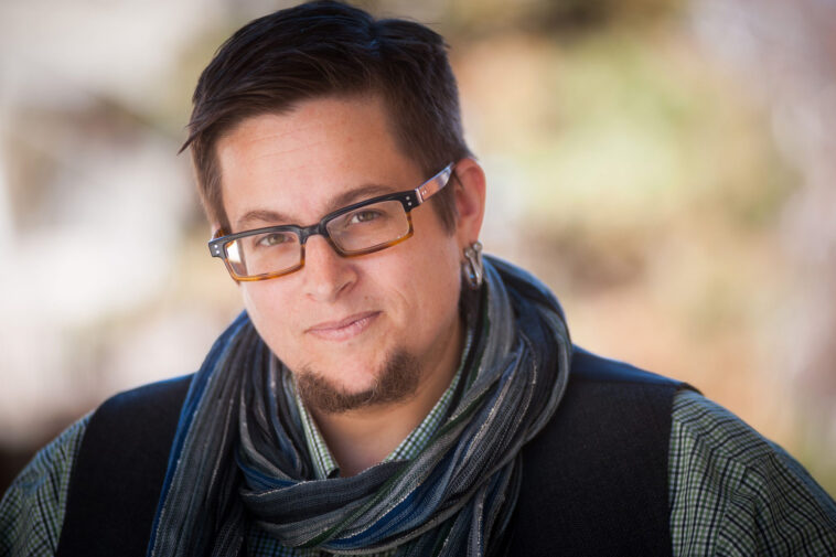 trans-canadian-researcher-gets-roasted-for-using-ludicrous-pronouns:-‘lower-case-letters-please’