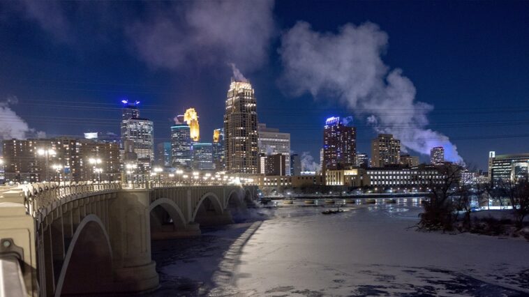 minneapolis-considers-legalizing-adult-bathhouses-and-venues-that-allow-sexual-activity