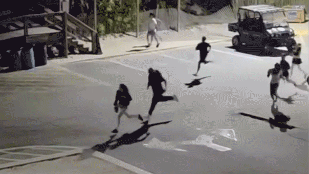 watch:-tybee-island-teen-takeover-erupts-in-panic-after-police-say-gunfire-broke-out-along-the-pier