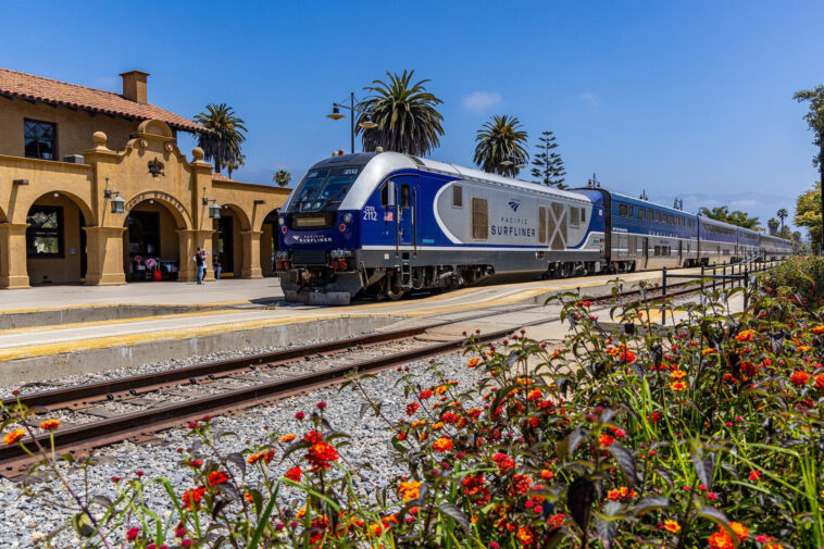 pacific-surfliner-debuts-la-and-slo-trips-—-making-central-coast-access-easy