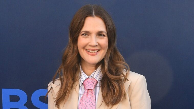 drew-barrymore-breaks-down-in-tears-over-‘wrecked’-body:-‘i-don’t-want-anyone-to-see-this’