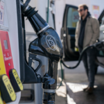 gas-surge-tied-to-iran-conflict-hits-swing-states,-testing-trump’s-low-price-pitch