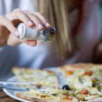 simple-dinner-table-habit-linked-to-poor-diet-and-higher-health-risks-in-adults-over-60