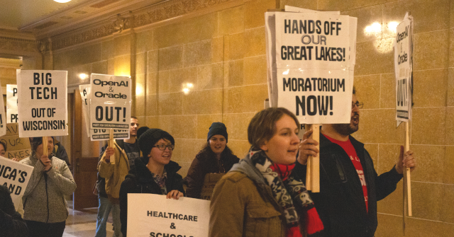 wisconsin-city-passes-country’s-first-anti-data-center-referendum