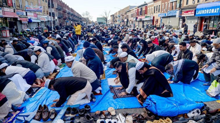 washington-post-columnist-argues-muslims-shouldn’t-have-to-assimilate-in-america