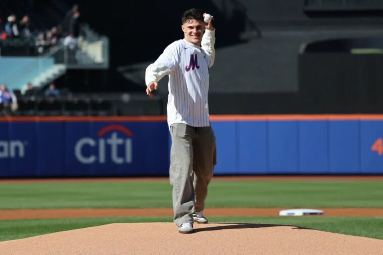 dylan-darling-adds-mets-first-pitch-moment-to-a-special-st.-john’s-year