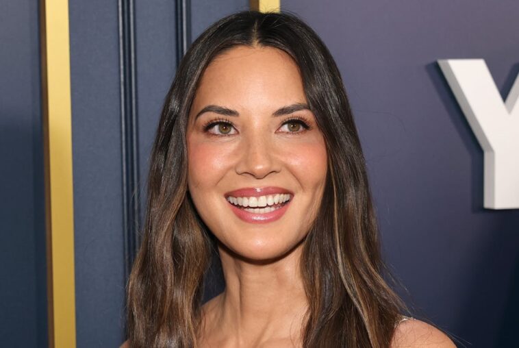 olivia-munn-calls-out-male-co-star-who-refused-to-be-rescued-by-a-woman