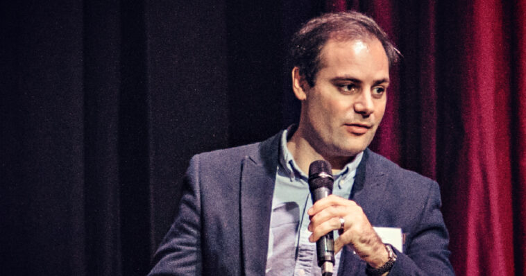 save-the-kingdom:-billionaire-expat-returns-to-britain-to-be-able-to-donate-millions-to-nigel-farage’s-reform-uk