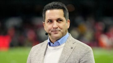 adam-schefter-grilled-over-russini-vrabel-‘scandal’-and-it-got-uncomfortable