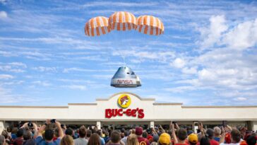 in-dire-need-of-toilet,-artemis-lands-at-buc-ee’s