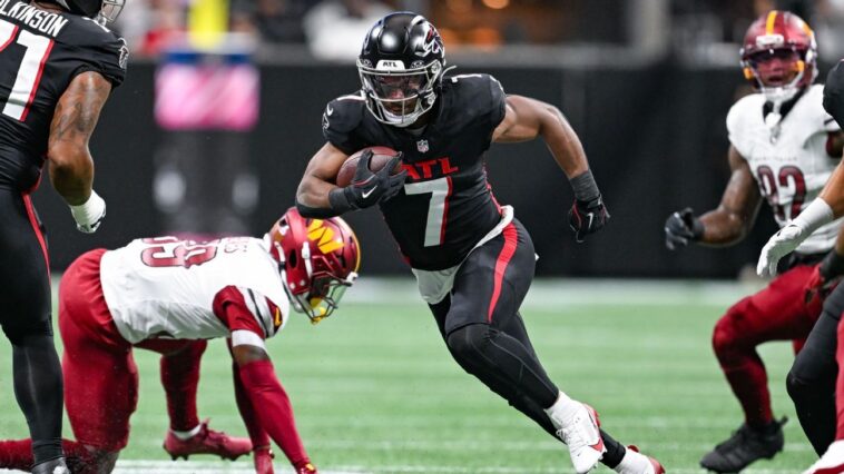 falcons-pick-up-fifth-year-option-for-rb-robinson