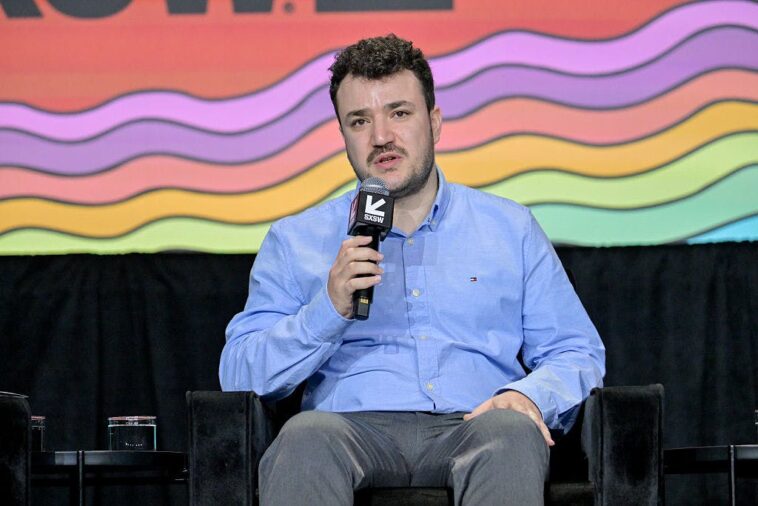 trump-admin-inches-closer-to-deporting-mahmoud-khalil