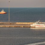 iran-partially-opens-strait-of-hormuz,-but-admits-to-placing-naval-mines
