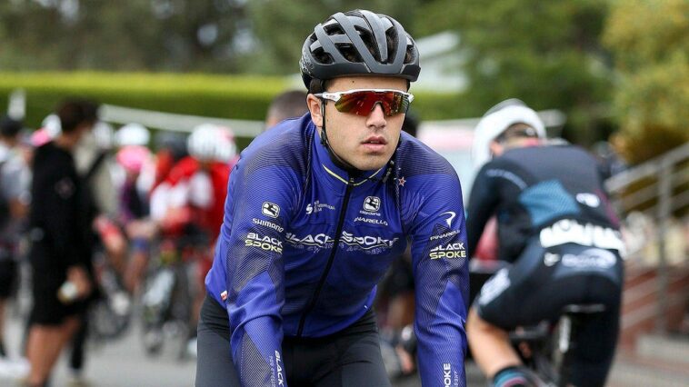 new-zealand-cyclist-kiaan-watts-suspended-after-punching-rival-rider-mid-race