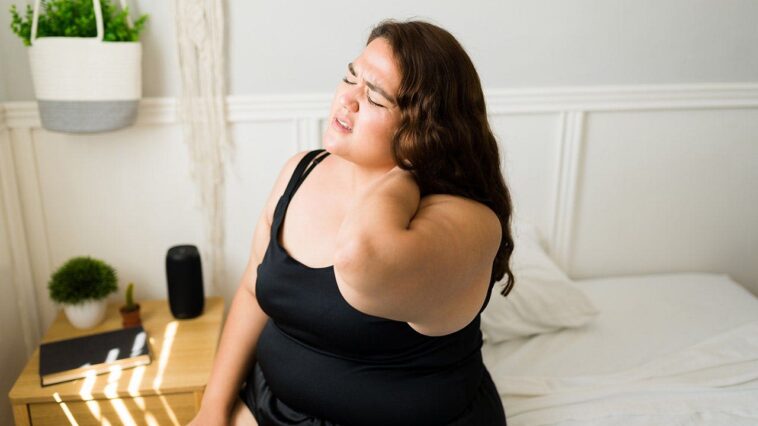 doctors-expose-‘buffalo-hump’-as-potential-sign-of-hidden-health-conditions