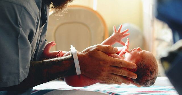 alaska-senate-passes-bill-to-allow-safe-haven-baby-boxes