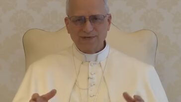 pope-leo-xiv-fires-back-at-trump-after-president-targets-him-with-a-stinging-social-media-message-(video)