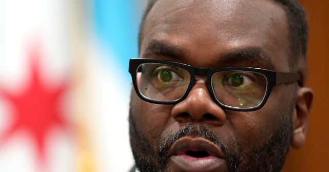 mayor-brandon-johnson’s-chicago:-at-least-28-shot-during-weekend