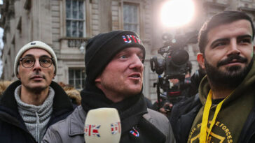 tommy-robinson-reveals-islamic-state-death-sentence-against-him