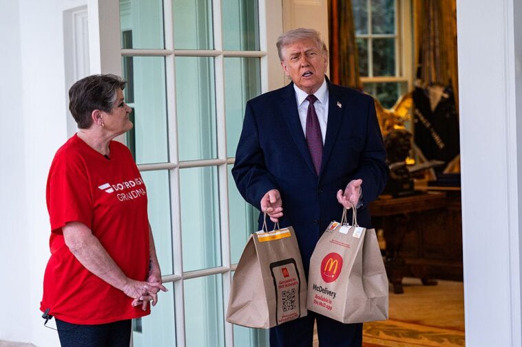trump-doordashes-mcdonald’s-to-oval-office-to-prove-a-point-on-taxes
