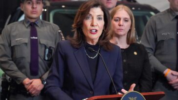 hochul-accuses-trial-lawyers-of-lying-to-block-her-plan-to-lower-ny-car-insurance-costs