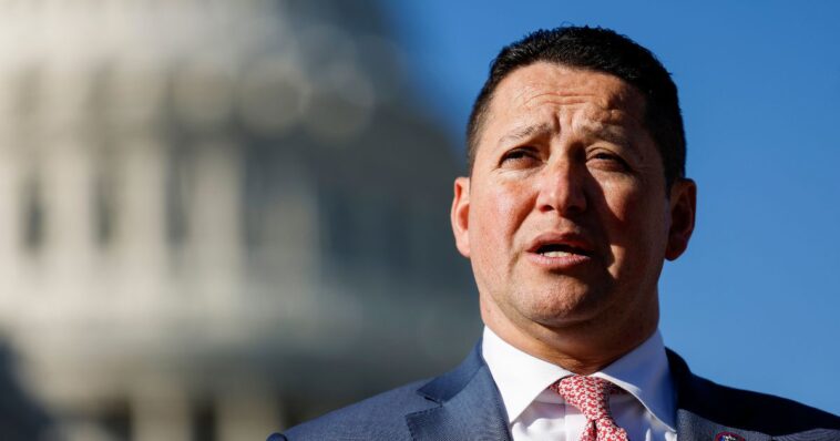 breaking:-second-member-of-congress-announces-he-will-resign,-papers-to-be-filed-tuesday