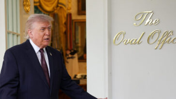 trump-denies-deleted-truth-post-showed-him-as-jesus,-blames-‘fake-news’:-‘i-thought-it-was-me-as-a-doctor’