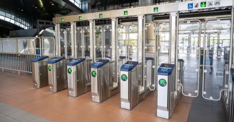 san-francisco-put-in-subway-turnstiles-that-can’t-be-jumped-–-maintenance-dropped-96-percent
