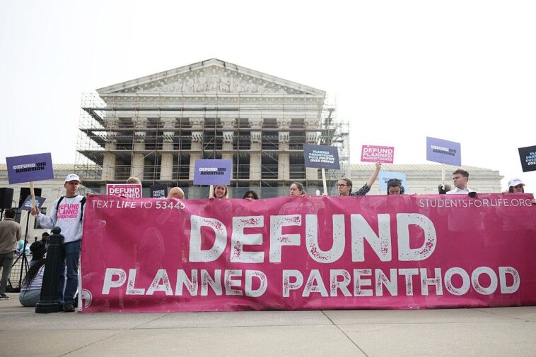 planned-parenthood-shouldn’t-get-one-cent-for-its-mail-order-abortion-industry