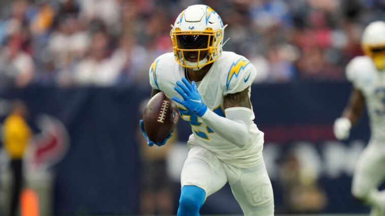 adderley-joins-colts,-ending-3-year-retirement