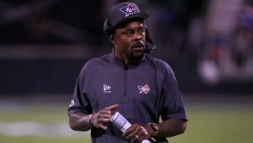 ginn-returns-to-aviators-sideline-after-dwi-arrest