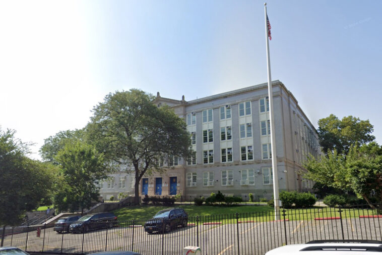 boy,-15,-slashes-teen-in-face-in-burst-of-violence-at-nyc-high-school:-cops