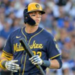 brewers’-yelich-out-a-month-with-adductor-strain