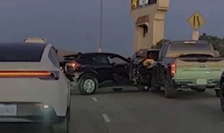 feds-nab-illegal-accused-of-ramming-ice-officers