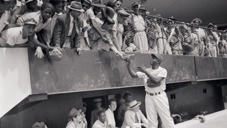 the-legacy-of-jackie-robinson,-baseball’s-greatest-agent-of-change