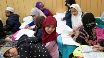 school-helped-organize-muslim-prayer-and-now-it’s-putting-the-first-amendment-to-the-test