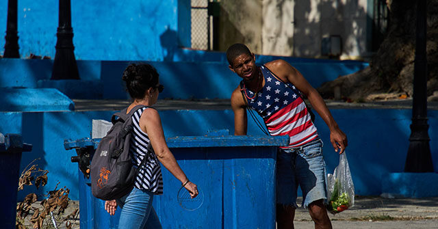 fidel-castro’s-‘influencer’-grandson-whines-on-instagram:-‘we-live-in-a-circus’