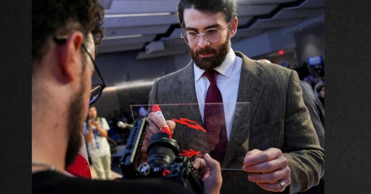 leftist-darlng-hasan-piker-given-chance-to-walk-back-hamas-sympathy-–-instead,-he-says-he’d-‘vote’-for-them