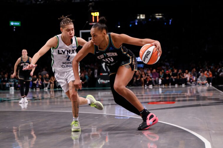 liberty-re-sign-betnijah-laney-hamilton-after-lost-injury-season